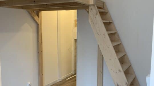 mezzanine et escalider en bois C2C