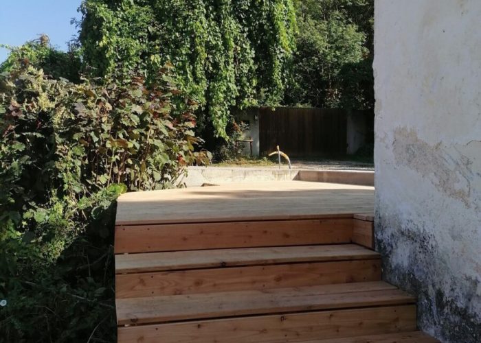 escalier en bois C2C Charpentier couvreur zingueur lyon