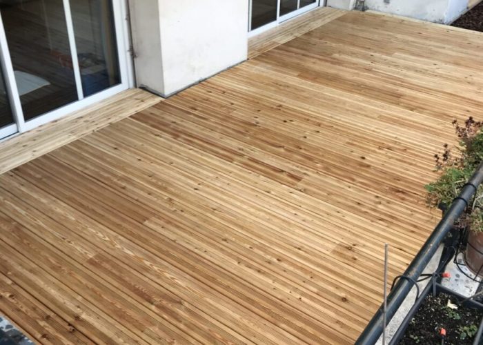 pose de terrasse en bois, C2C Charpentier couvreur zingueur lyon