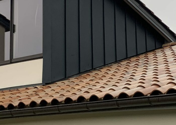 habillage mur extérieur C2C Charpentier couvreur zingueur lyon